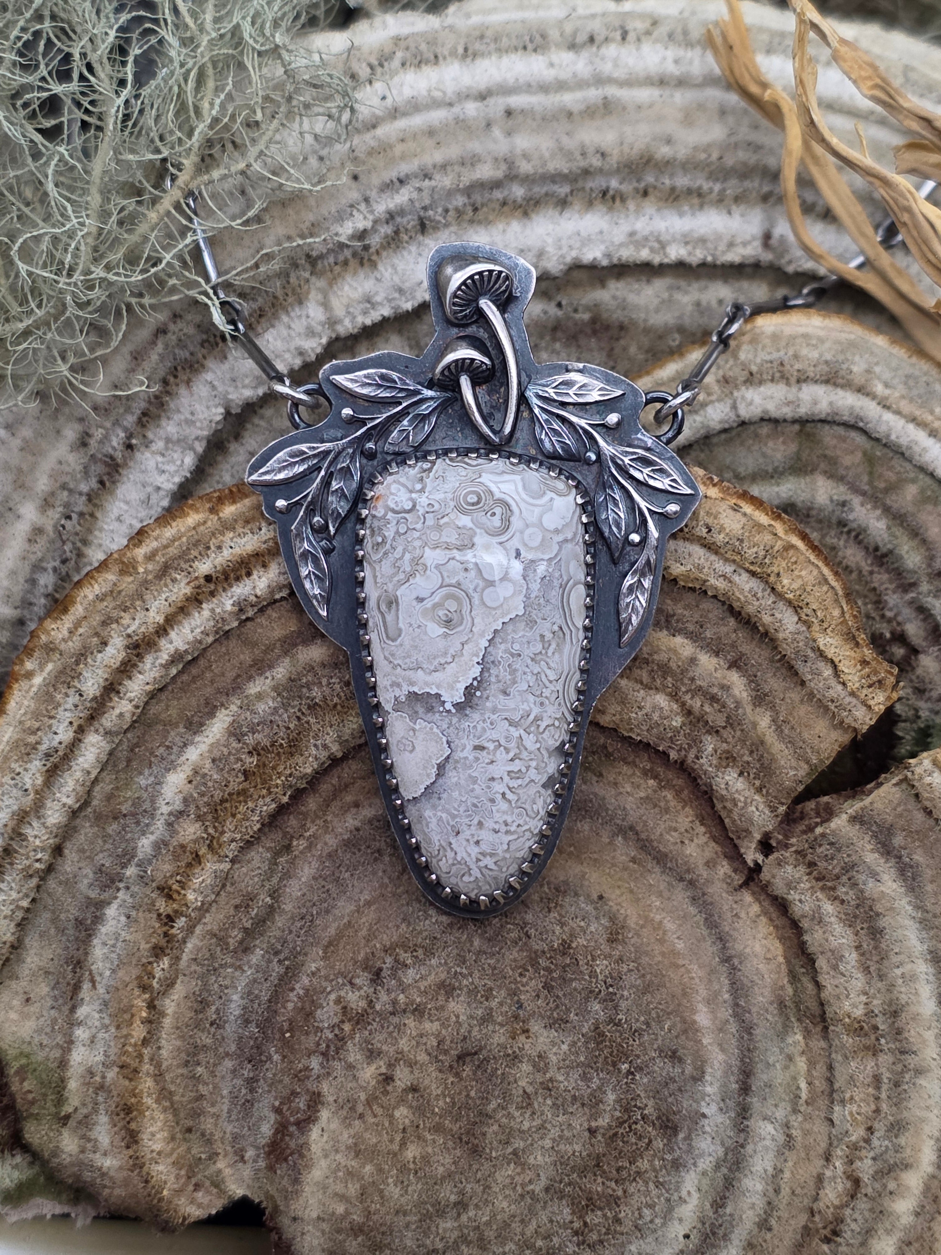 Lace agate mushroom necklace
